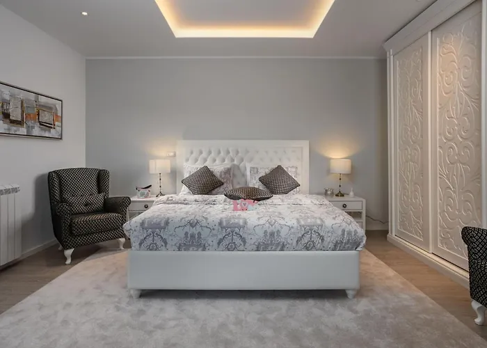 Dream House By Interhome * Pula