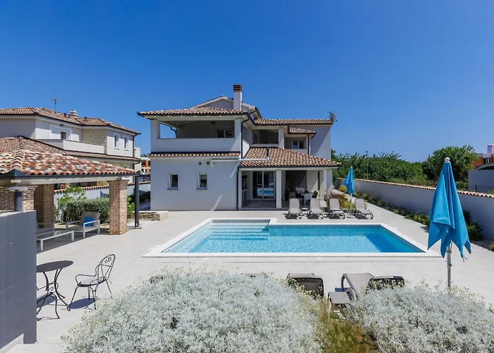 Dream House By Interhome * Pula